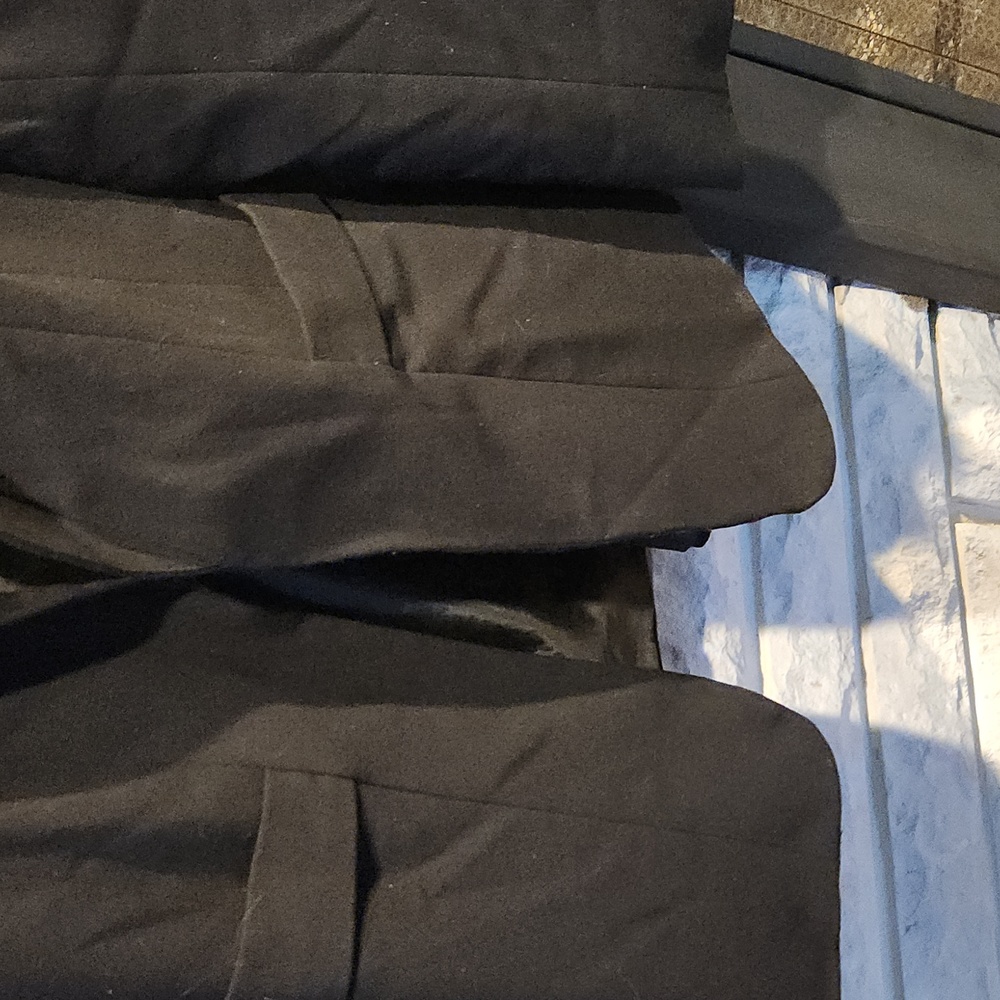 Blazer - Picture 2 of 4